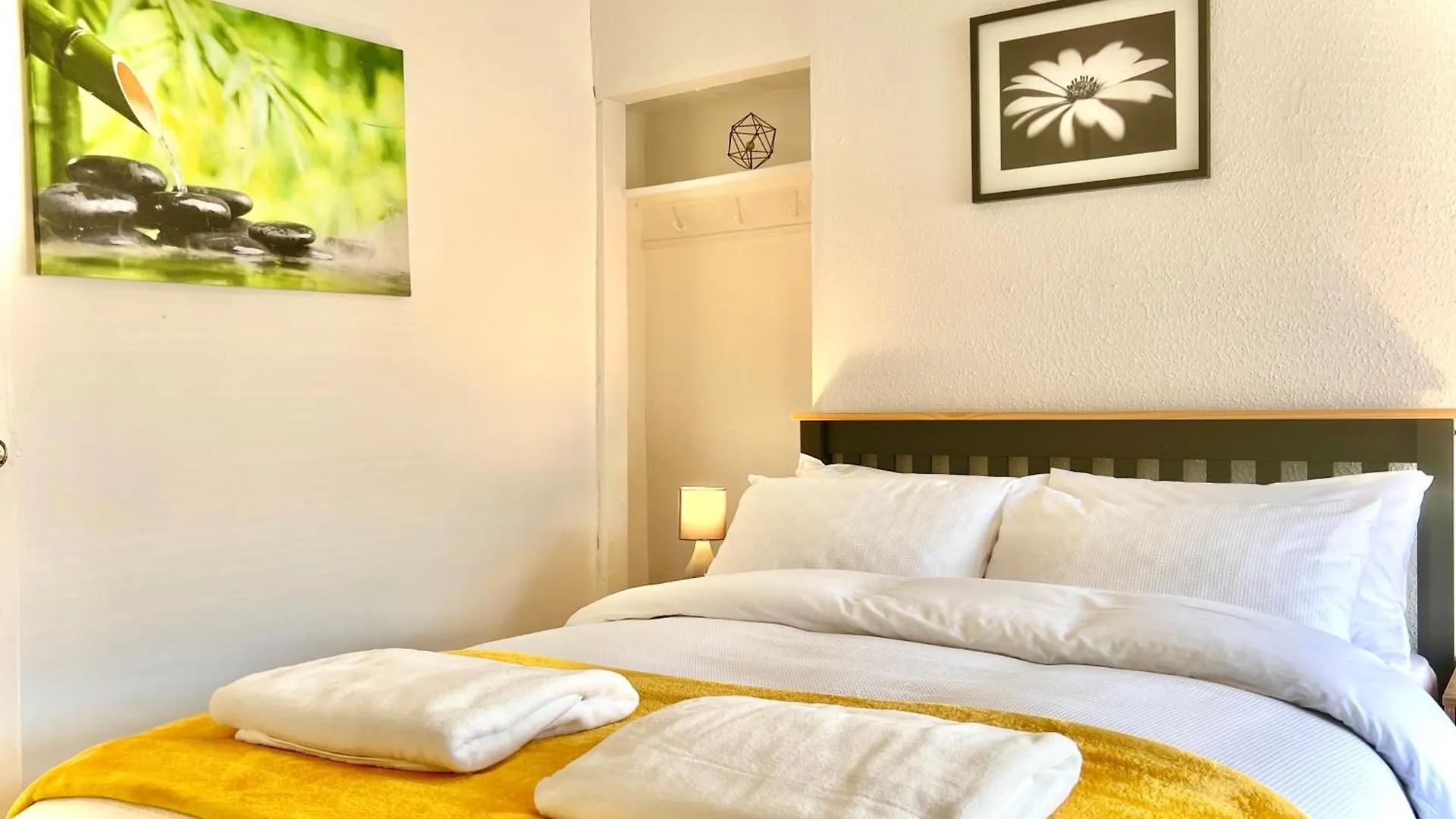 Δωμάτια σε οικογενειακή κατοικία Centrally Located Apartment With Free Wifi Kingston upon Hull